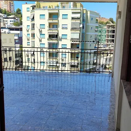 アパート Apartament *