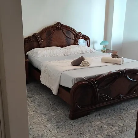 Apartament アパート ドゥラス